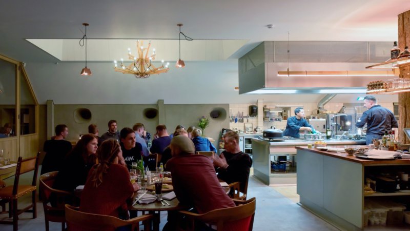 Openkeuken van Omke Jan in Woudsend