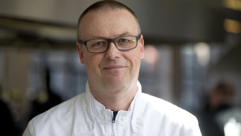 Docent, boegbeeld en SVH Meesterkok Theo van Rensch
