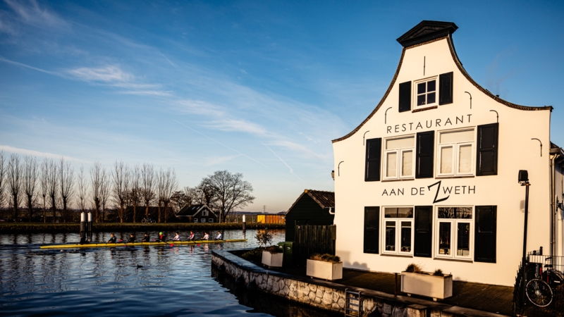 Aan de Zweth in Schipluiden dat een nieuwe chef-eigenaar kreeg en de MICHELIN Ster verloor