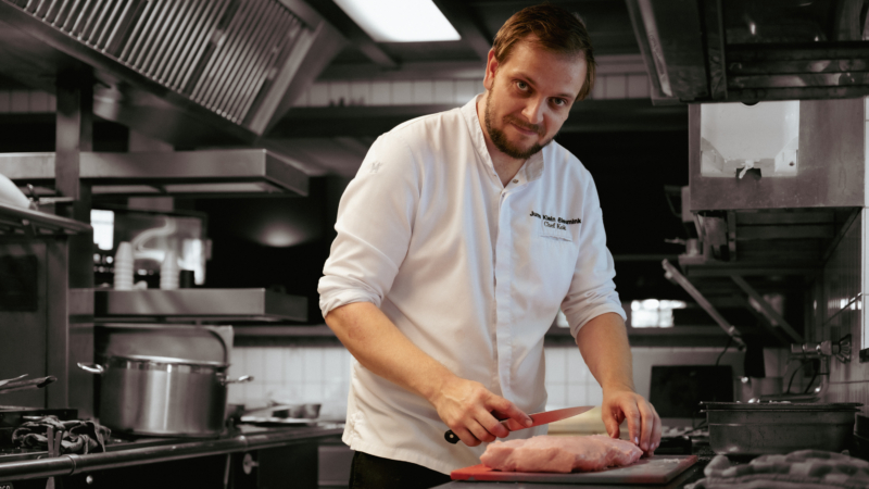 Jurre Klein Bleumink nam de keuken van Het Koetshuis over; 16 GM-punten bleven behouden