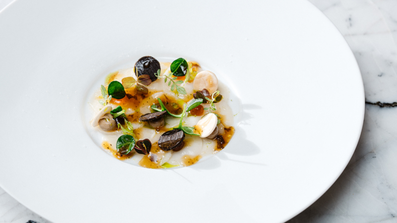 Coquilles met grotchampignons uit de keuken van Restaurant Brut